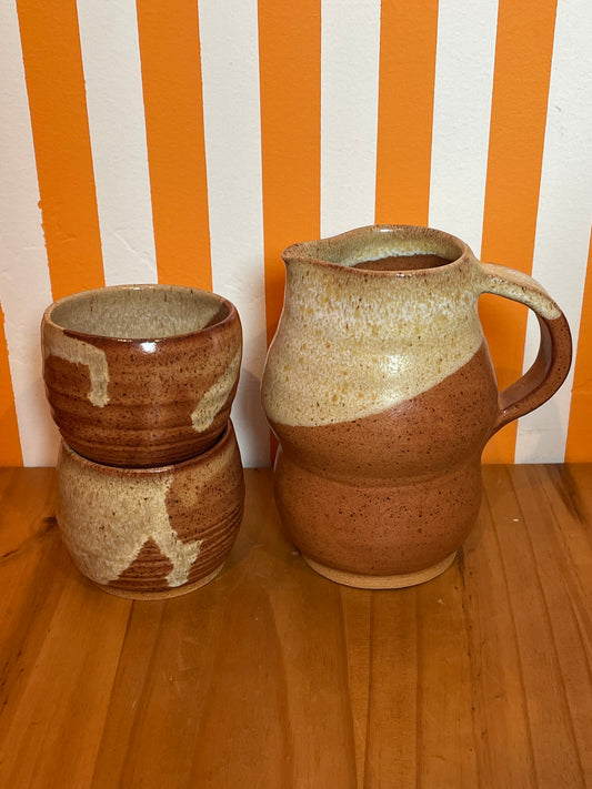 Law Ceramics Brown / Cream Curvy Pitcher Set