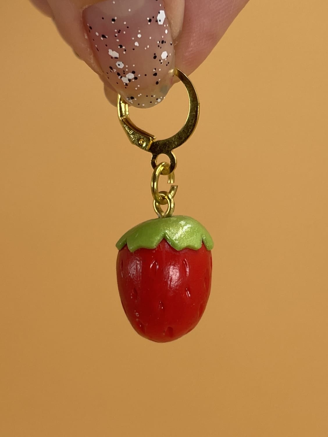 Resinuendo Charm Earring | Strawberry