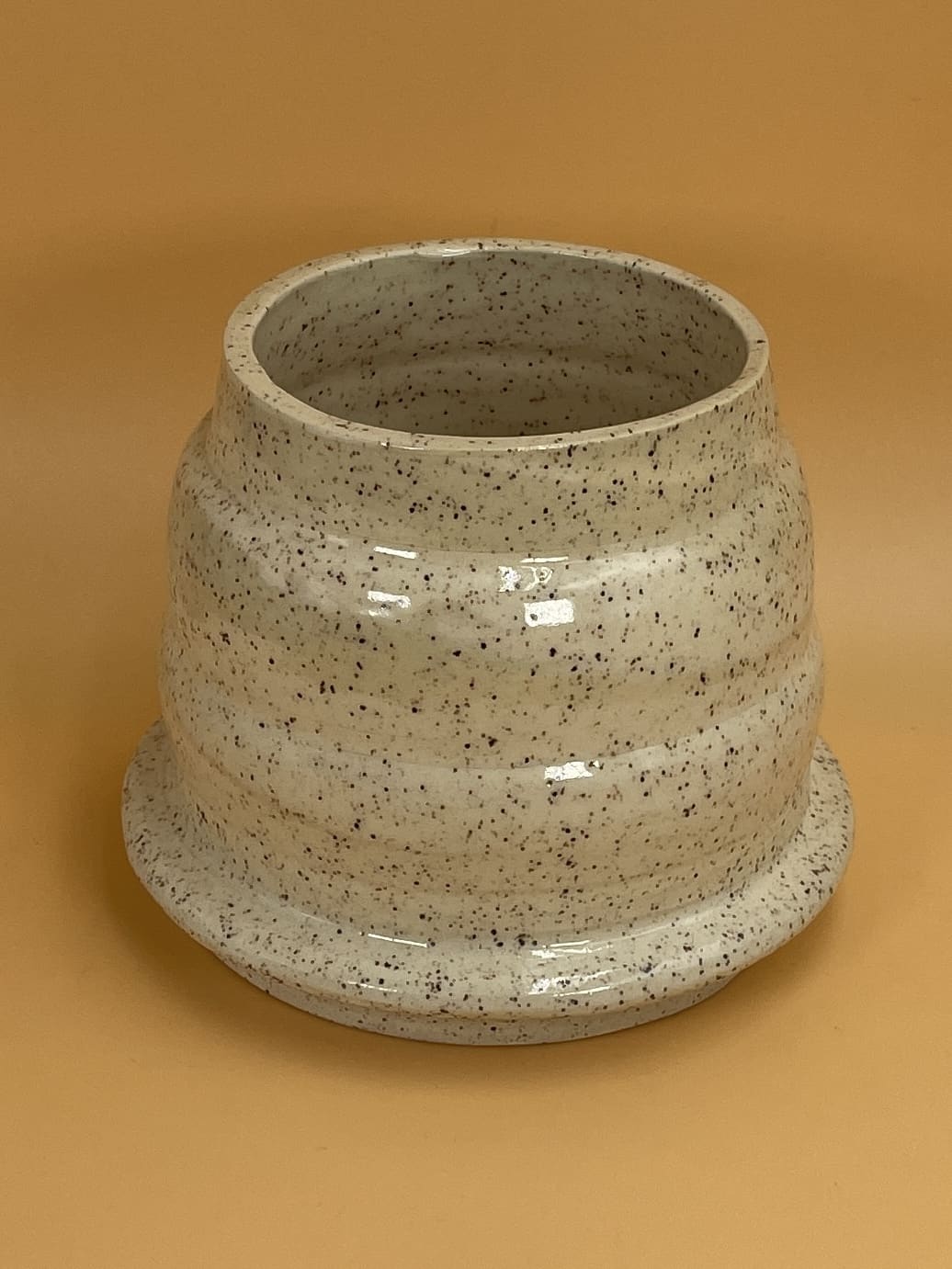 Wavy Fingers Speckled Bubble Vase