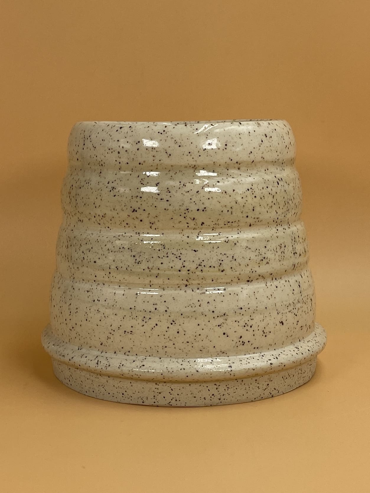 Wavy Fingers Speckled Bubble Vase