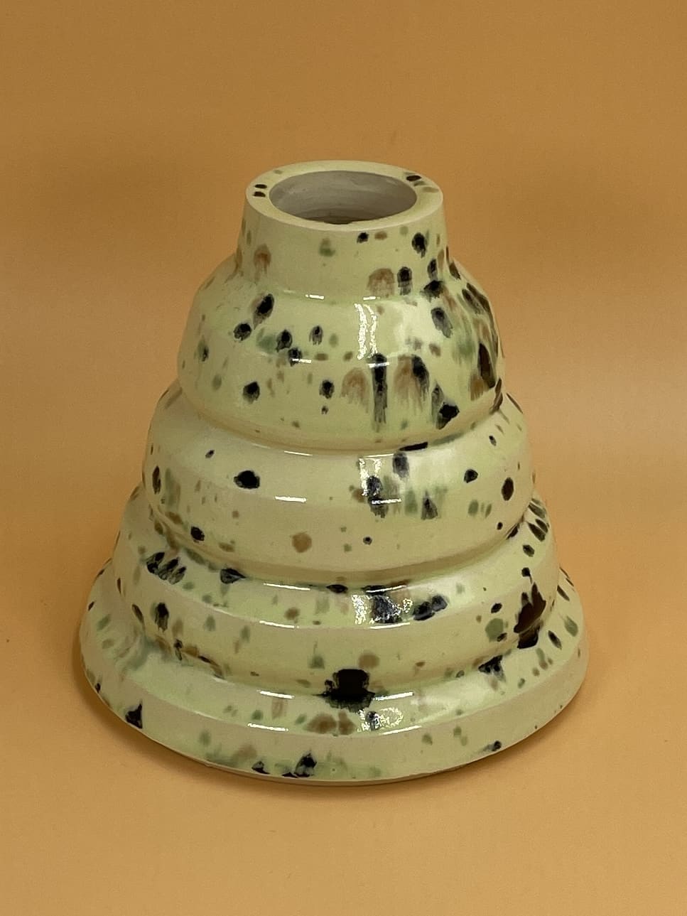 Wavy Fingers Temple Vase | Mint Chip