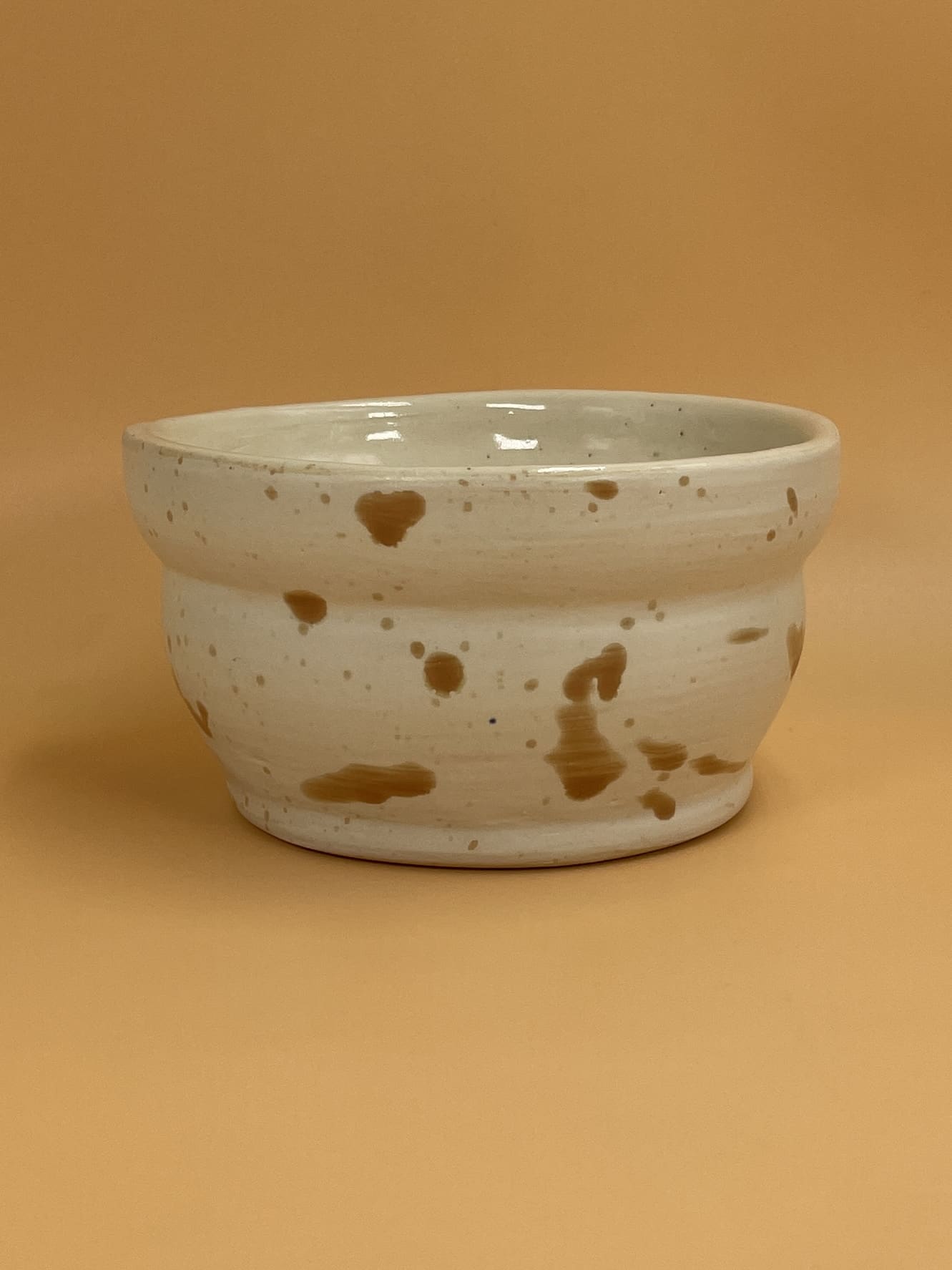 Wavy Fingers Small Bowl | Splattered White & Tan