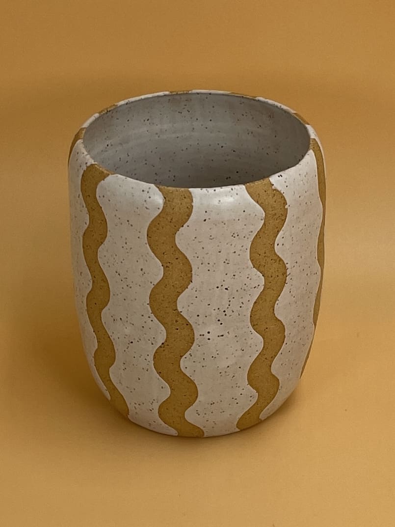 Mellow Ceramics Wiggle Cup | White