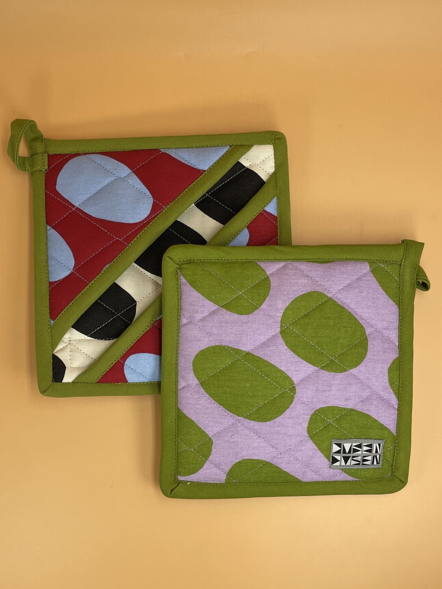 Dusen Dusen Pocket Pot Holders | Egg