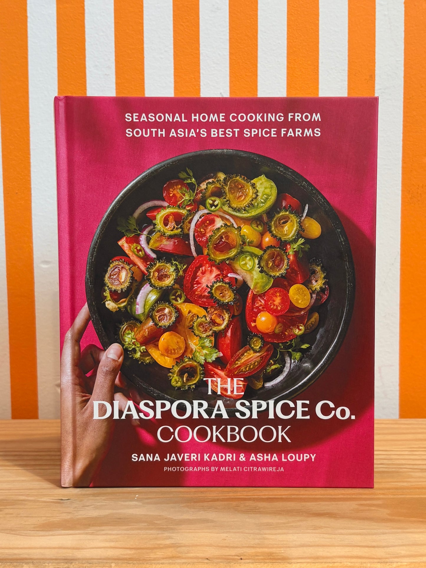 The Diaspora Spice Co. Cookbook: Seasonal Home Cooking from South Asia's Best Spice Farms (Sana Javeri Kadri, Asha Loupy)