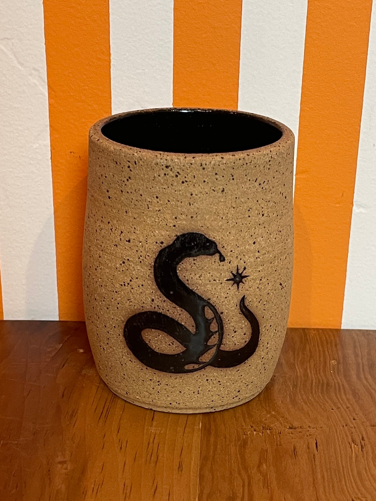 Black Slip Babes Snake Cup | White