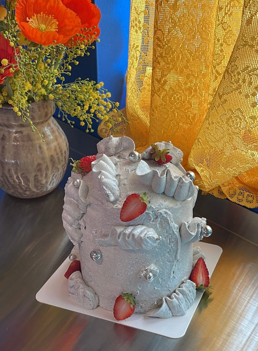 Dome Cake Building + Decorating Workshop with Leetsy | Thursday, February 26, 6 PM