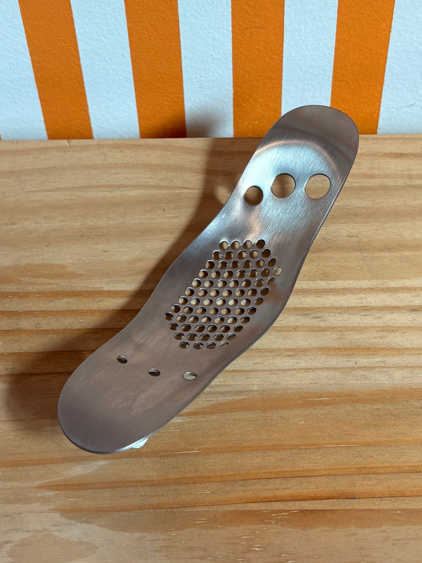 Garlic Crusher + Herb Stripper