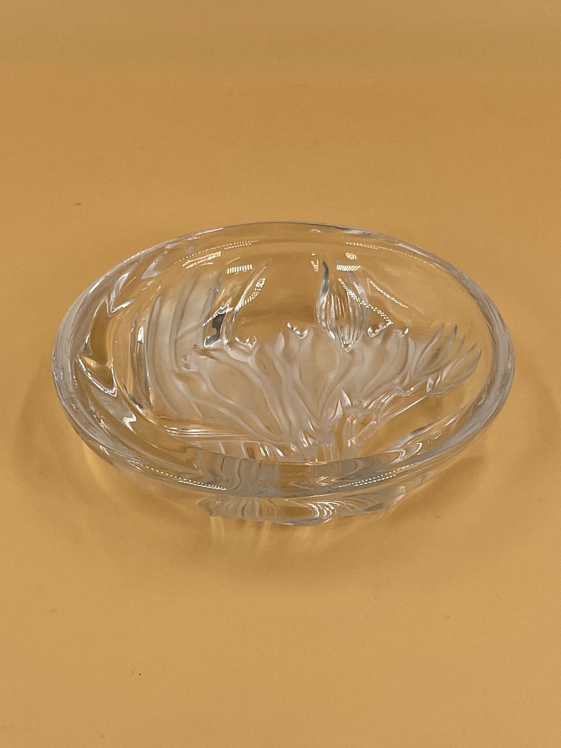 Circular Glass Floral Dish