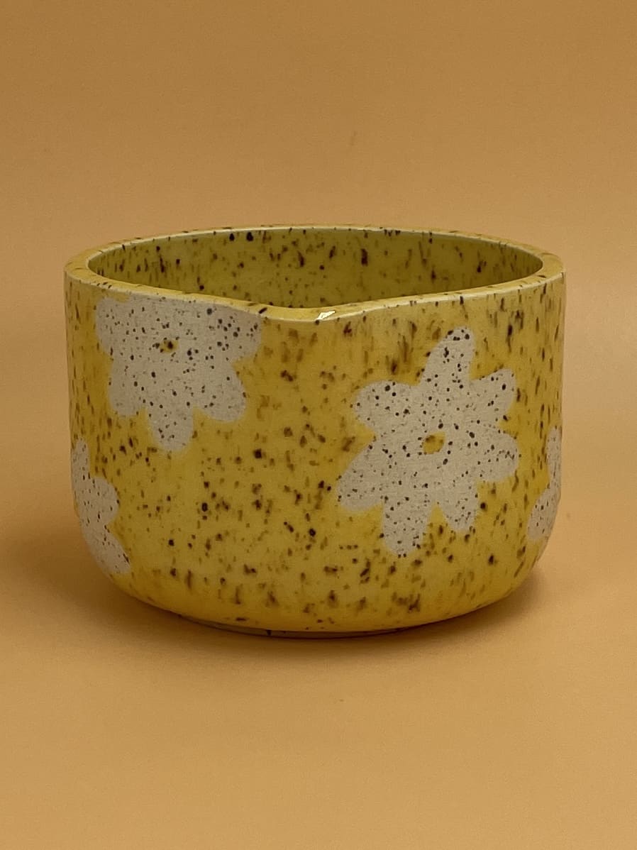 Art Schoool Dropout Matcha Bowl | Yellow with Daisies