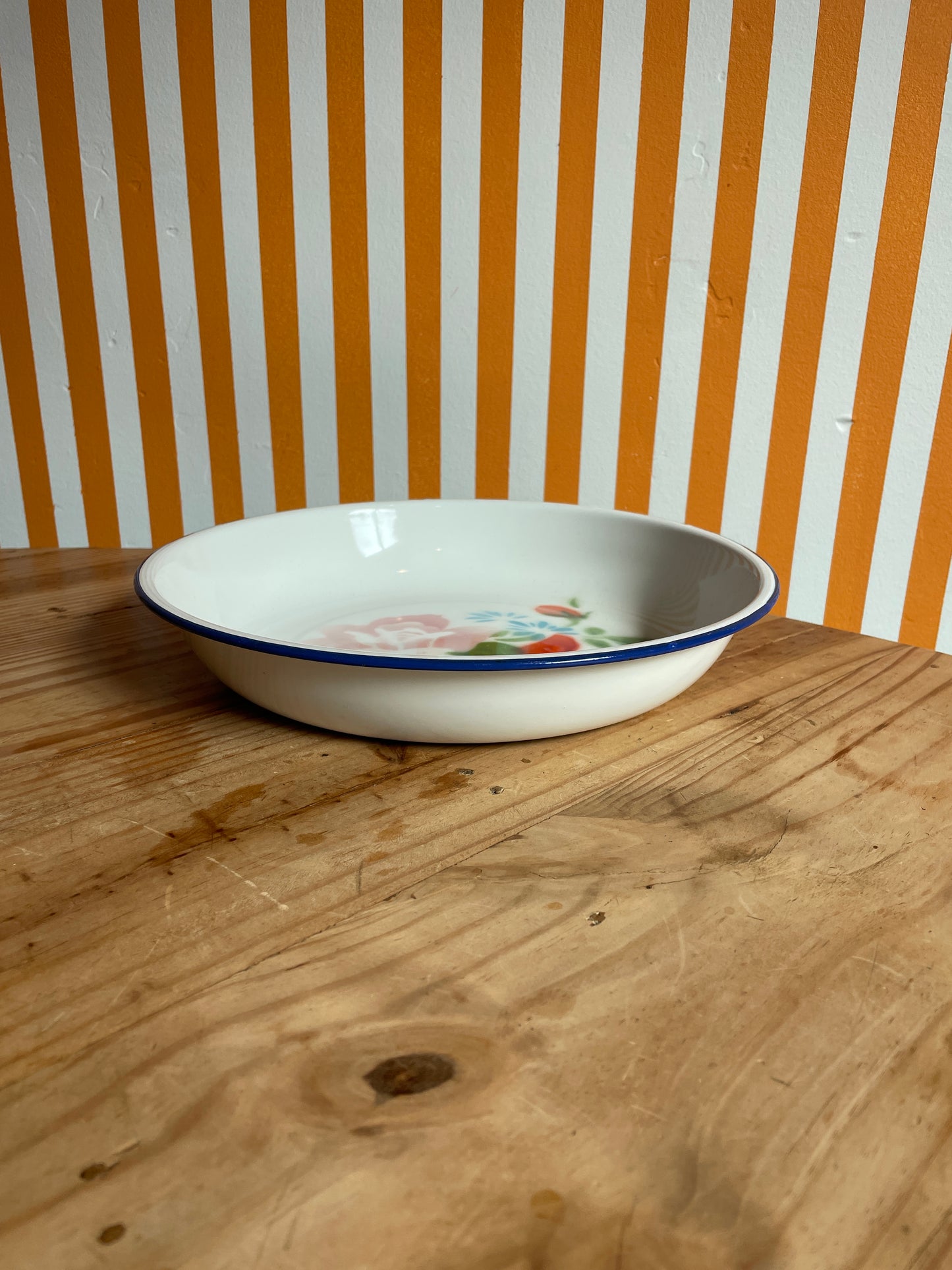 Mid Century Enamelware Rose Bowl