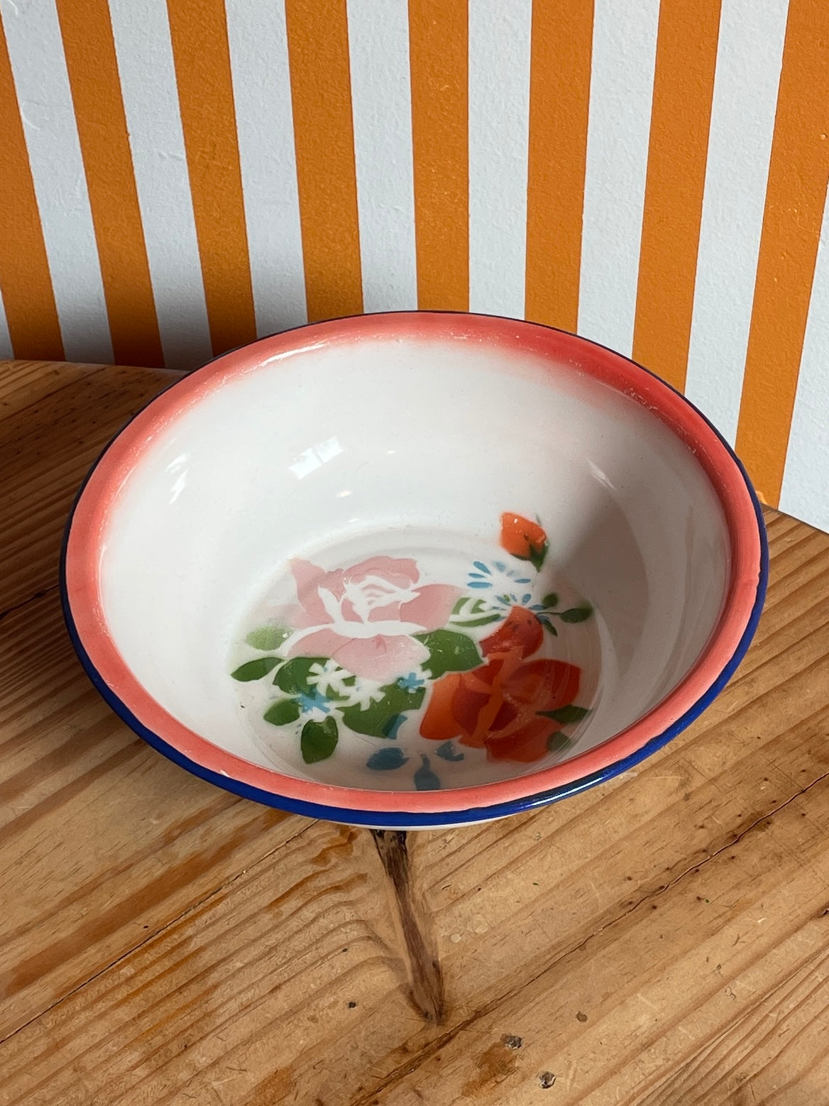 Mid Century Enamelware Rose Bowl