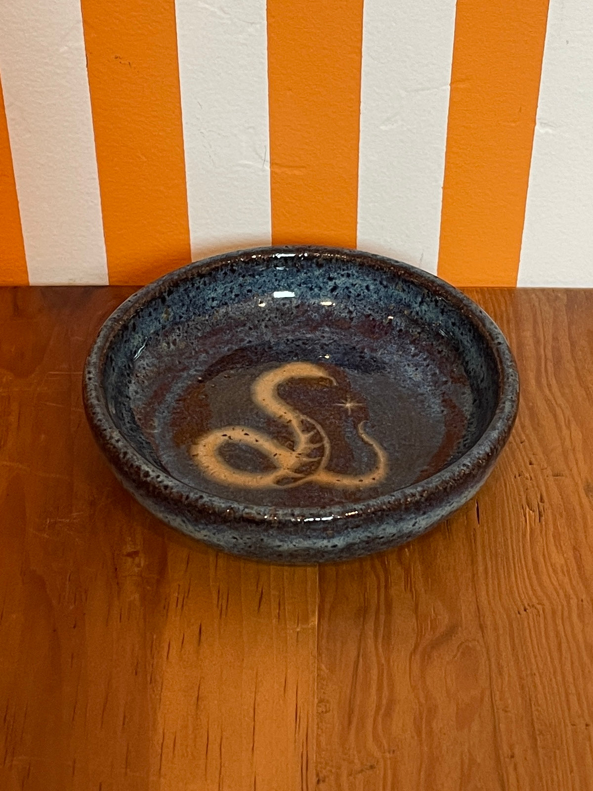 Black Slip Babes Snake Dish