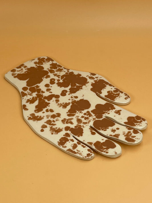 Wavy Fingers Hand Plate | Tan Cow Print